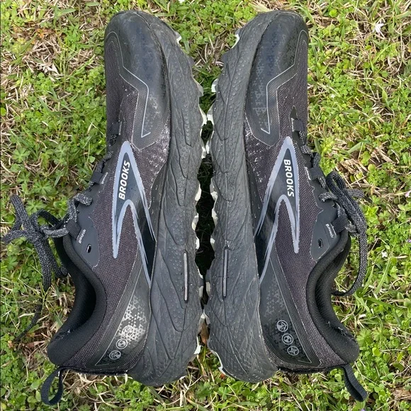 Brooks Cascadia Trail Shoes - Picture 5 of 9